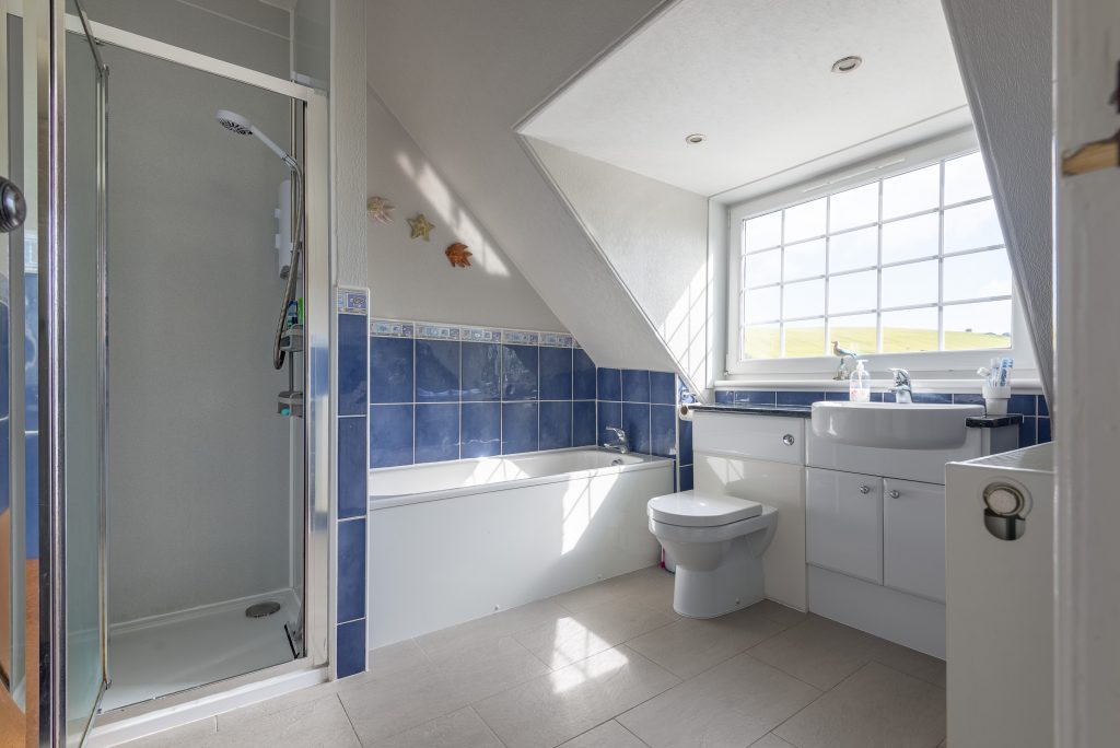 12. Bathroom - Fife SPC, Properties for sale to let in Fife